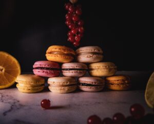 Photographie culinaire, macarons fruités - Cathy Adjogah, Photographe culinaire et vidéaste, Toulouse, Le Studio Signature